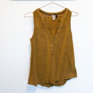 Anthro Akemi +Kin Marais Swing Top